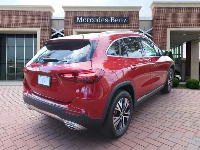 2025 Mercedes Benz GLA 250 photo 4