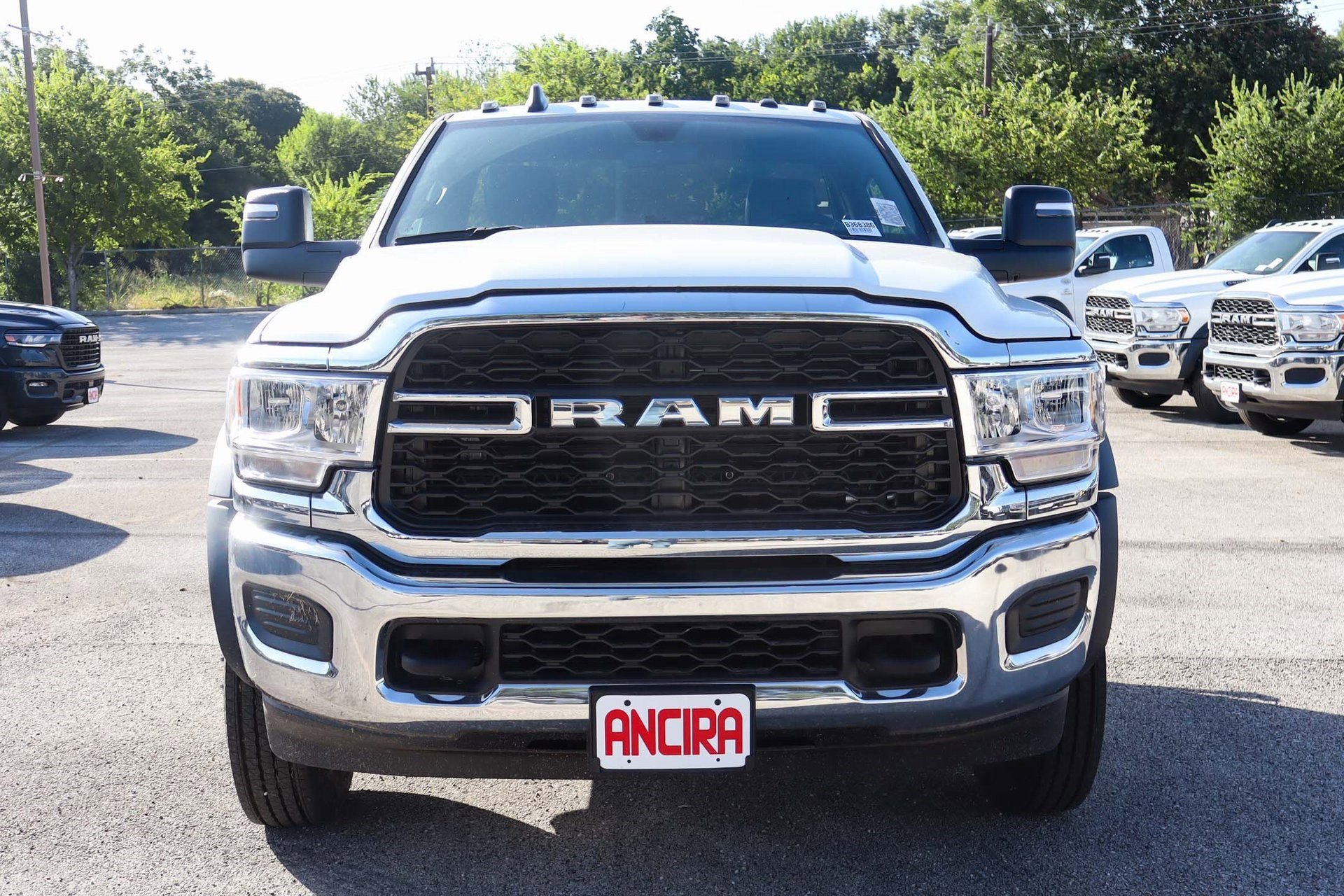 2024 Ram 5500 Tradesman photo 2