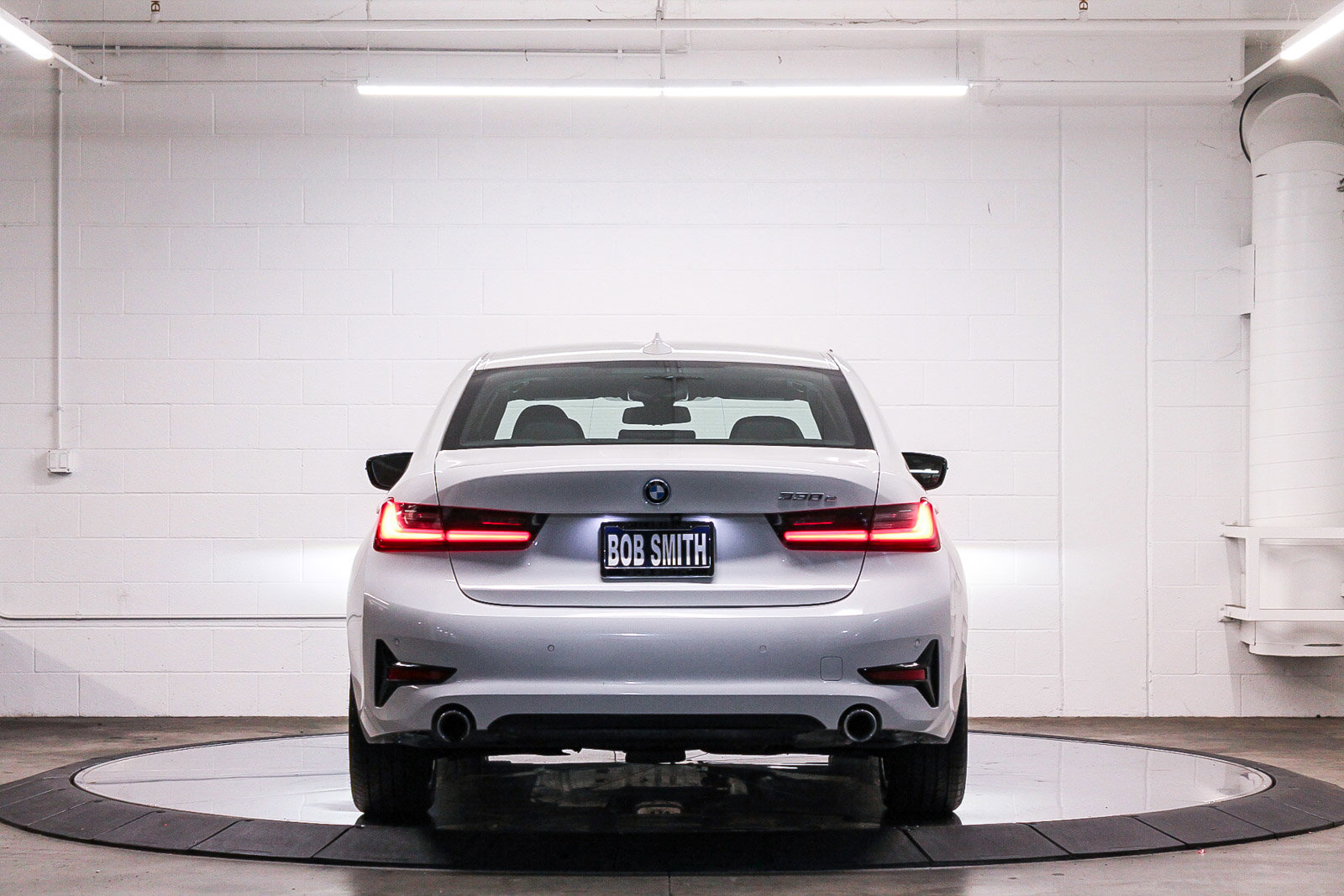 2022 Bmw 330e 3-Series photo 3