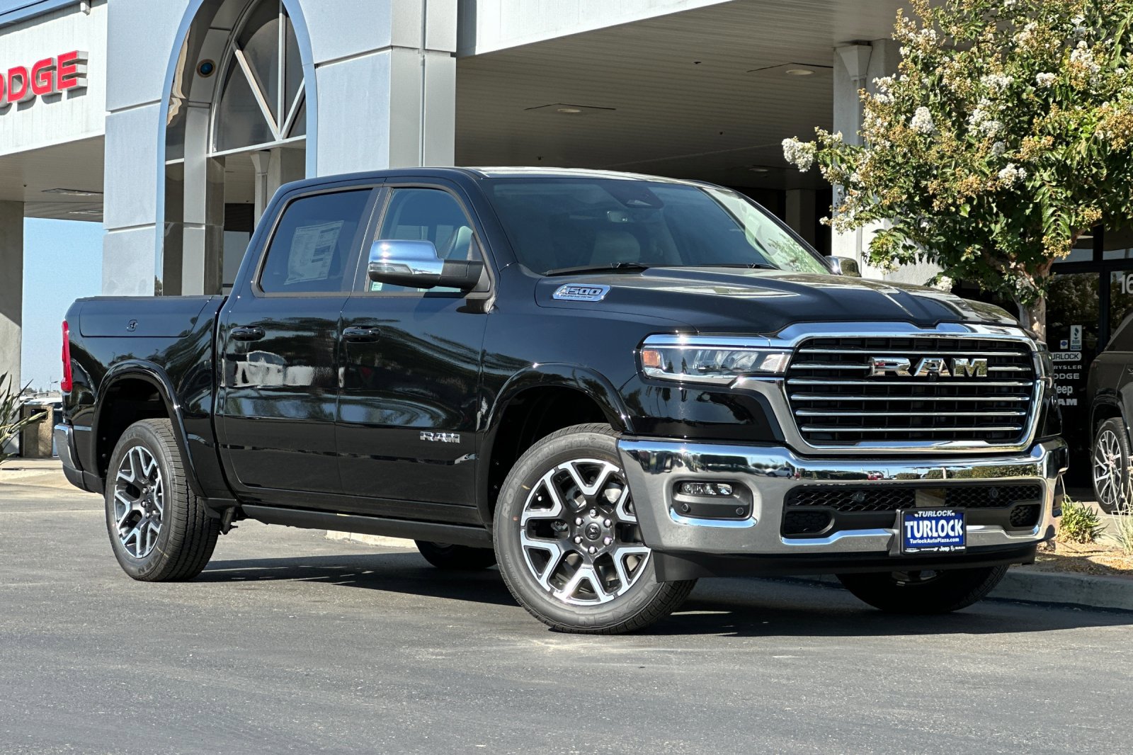2026 Ram 1500 Laramie photo 2