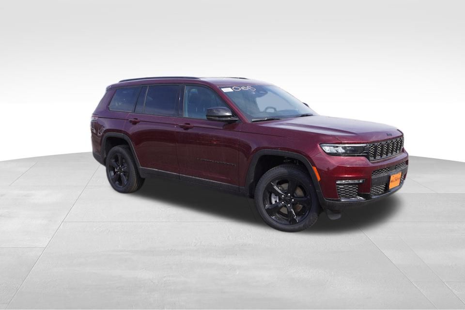 2025 Jeep Grand Cherokee Limited photo 2
