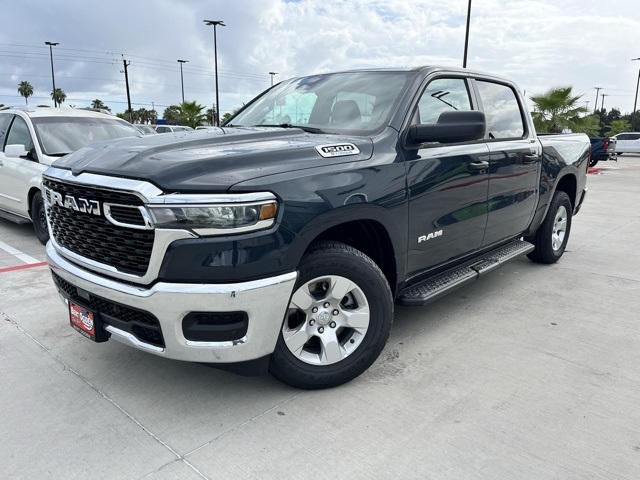 2025 Ram 1500 Tradesman photo 3