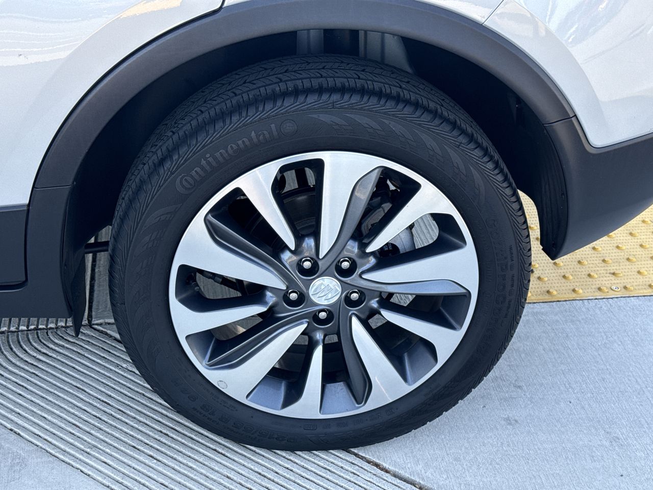 2022 Buick Encore Preferred photo 19