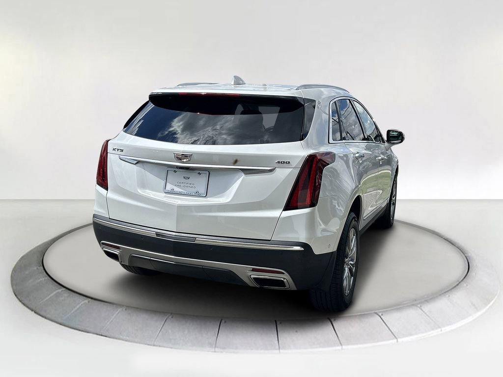 2022 Cadillac XT5 Premium Luxury photo 2