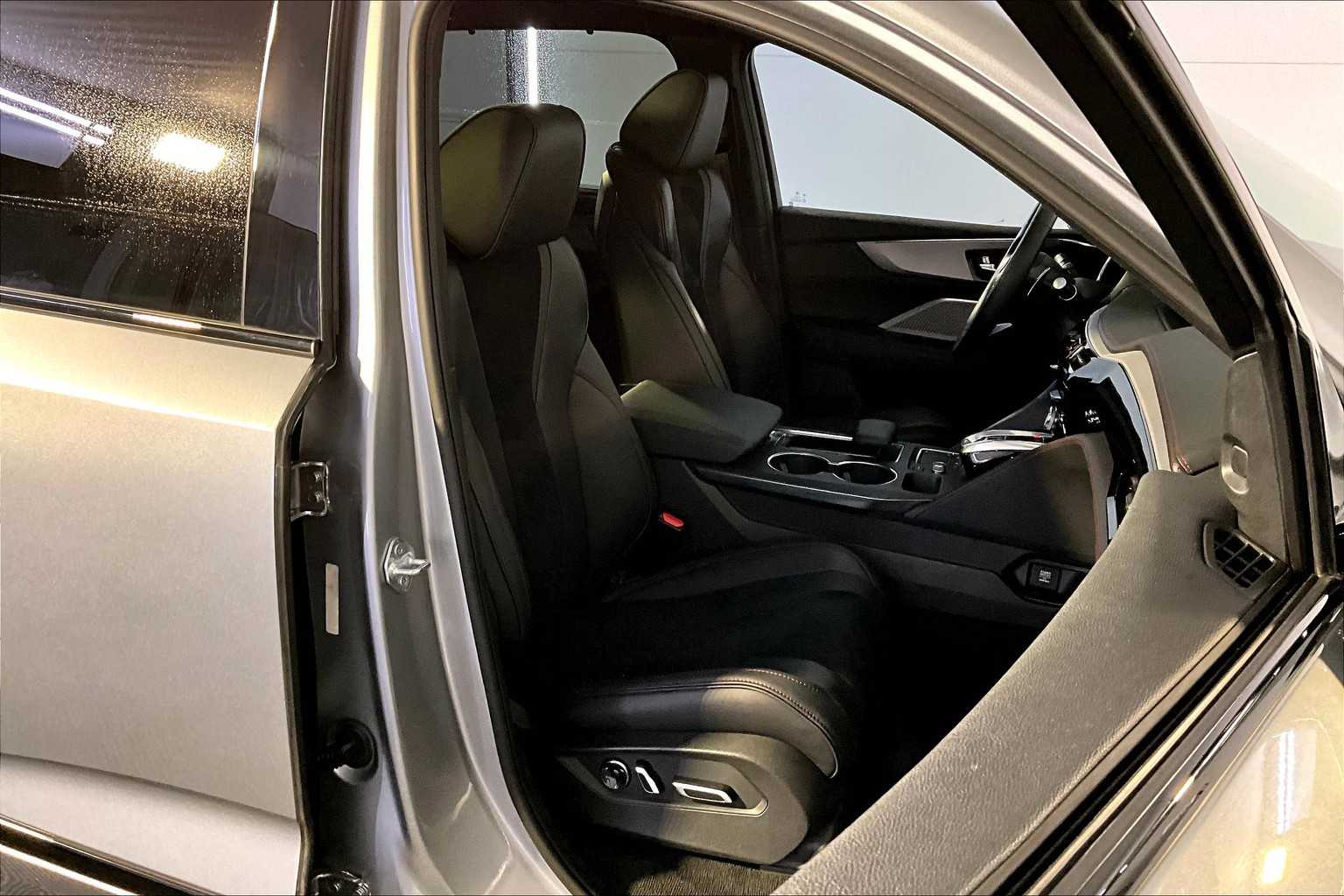2023 Acura MDX SH-AWD A-Spec photo 7