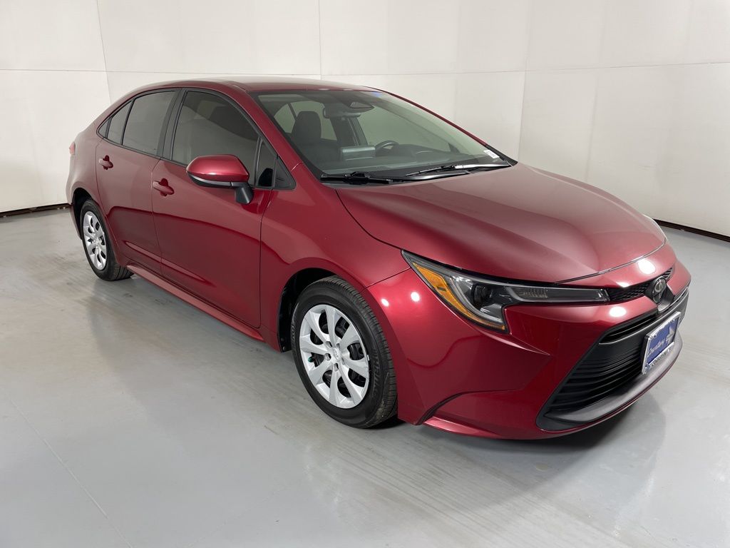 2024 Toyota Corolla LE photo 2
