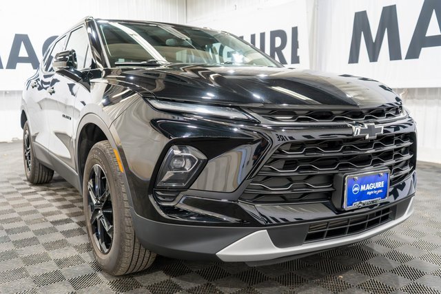2023 Chevrolet Blazer 2LT photo 3