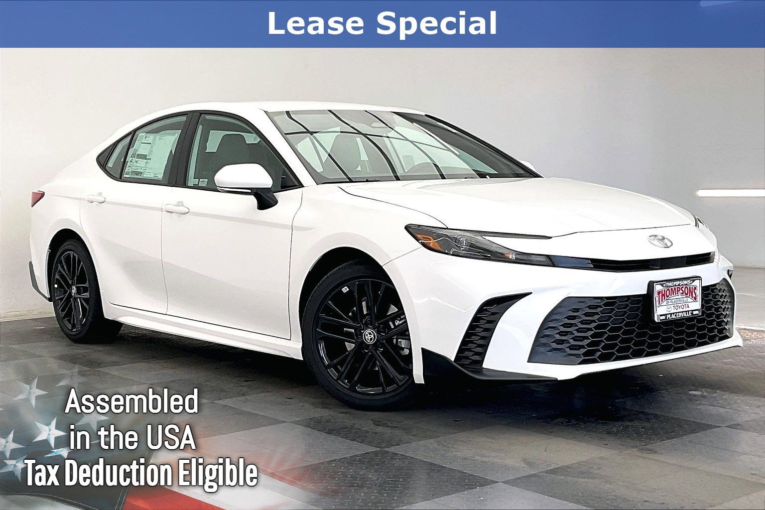 2026 Toyota Camry SE's photo