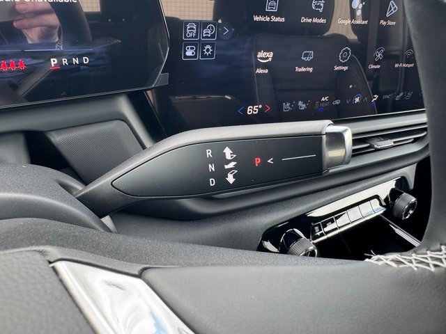 2025 Chevrolet Silverado EV LT photo 17