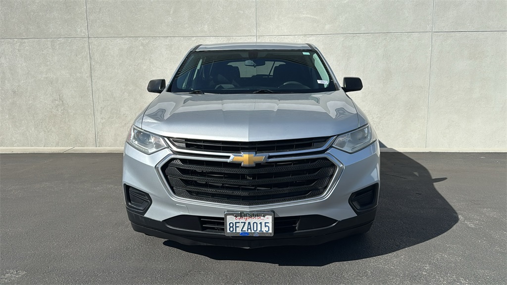 2018 Chevrolet Traverse LS photo 2