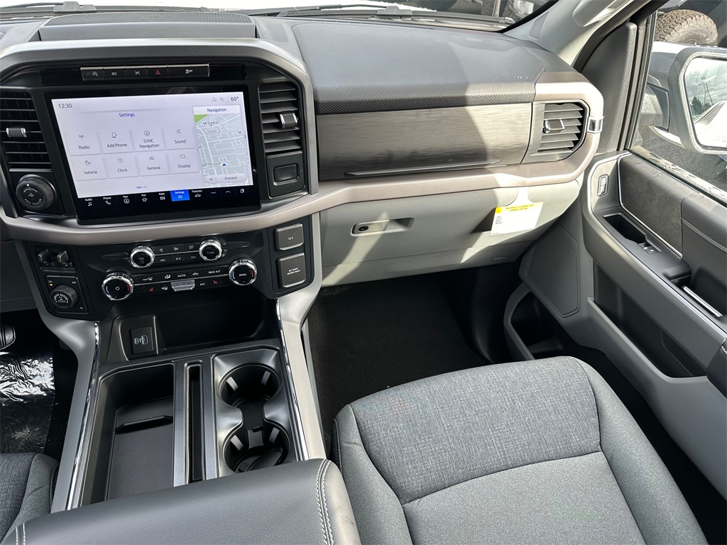 2024 Ford F-150 XLT photo 19