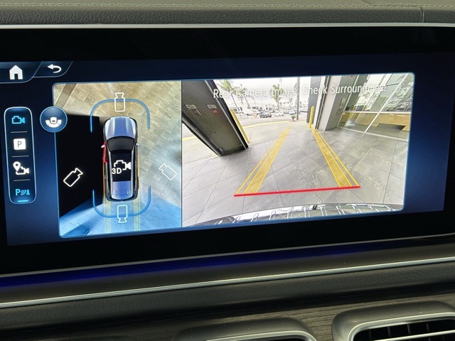 2026 Mercedes Benz GLS 580 4MATIC photo 18