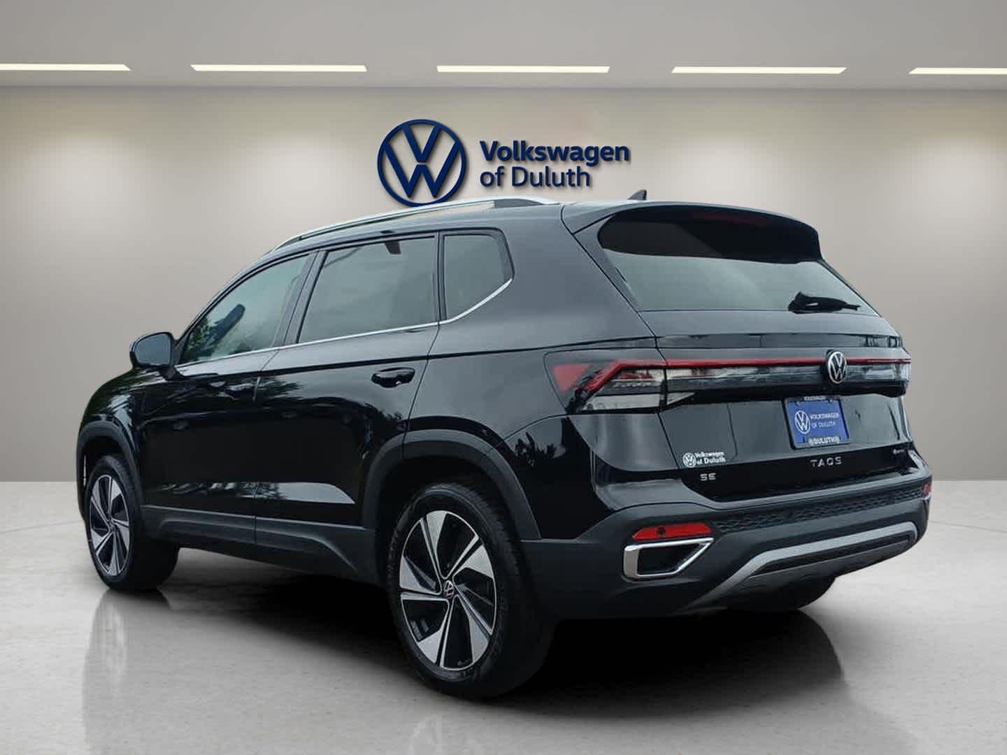 2025 Volkswagen Taos SE photo 6