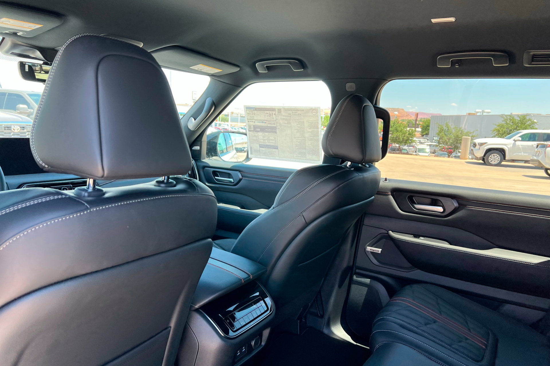 2025 Nissan Armada photo 19
