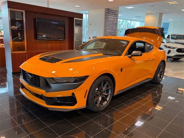 2026 Ford Mustang Dark Horse's photo