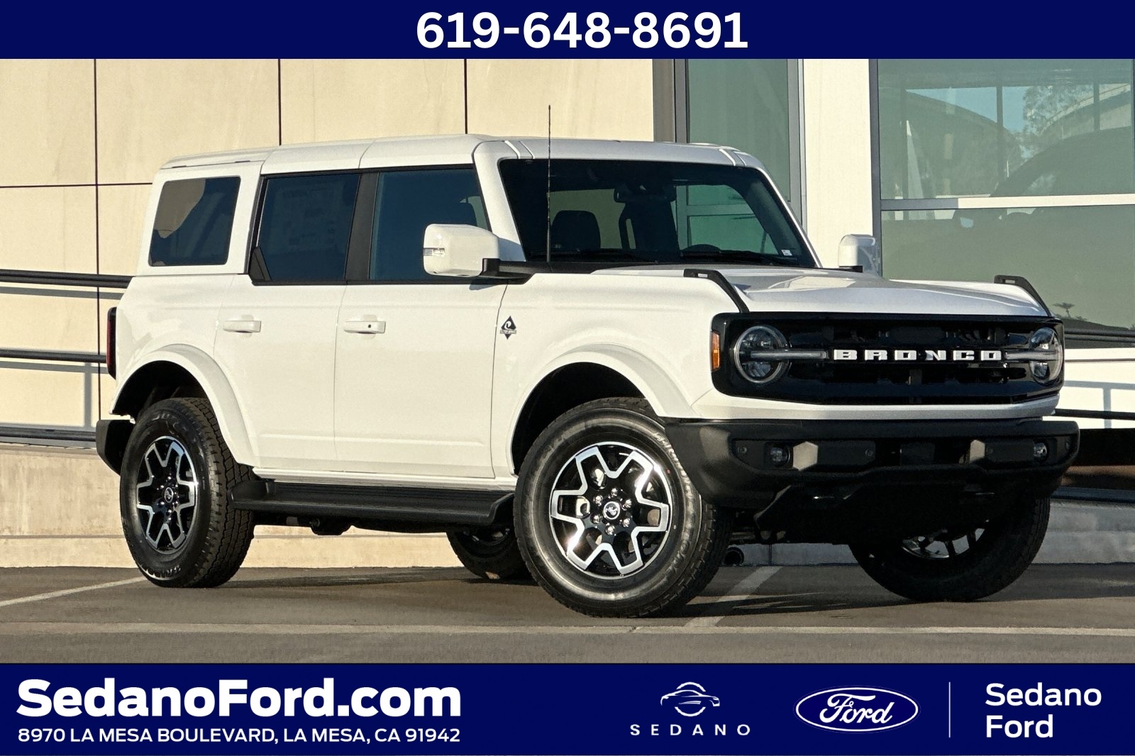 2025 Ford Bronco 4-Door Outer Banks's photo