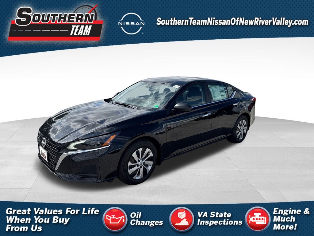 2025 Nissan Altima S's photo