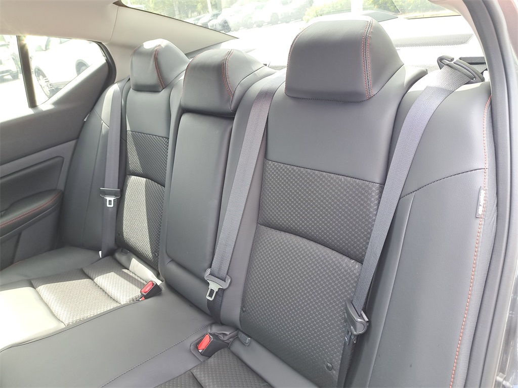 2025 Nissan Altima 2.5 SR photo 13