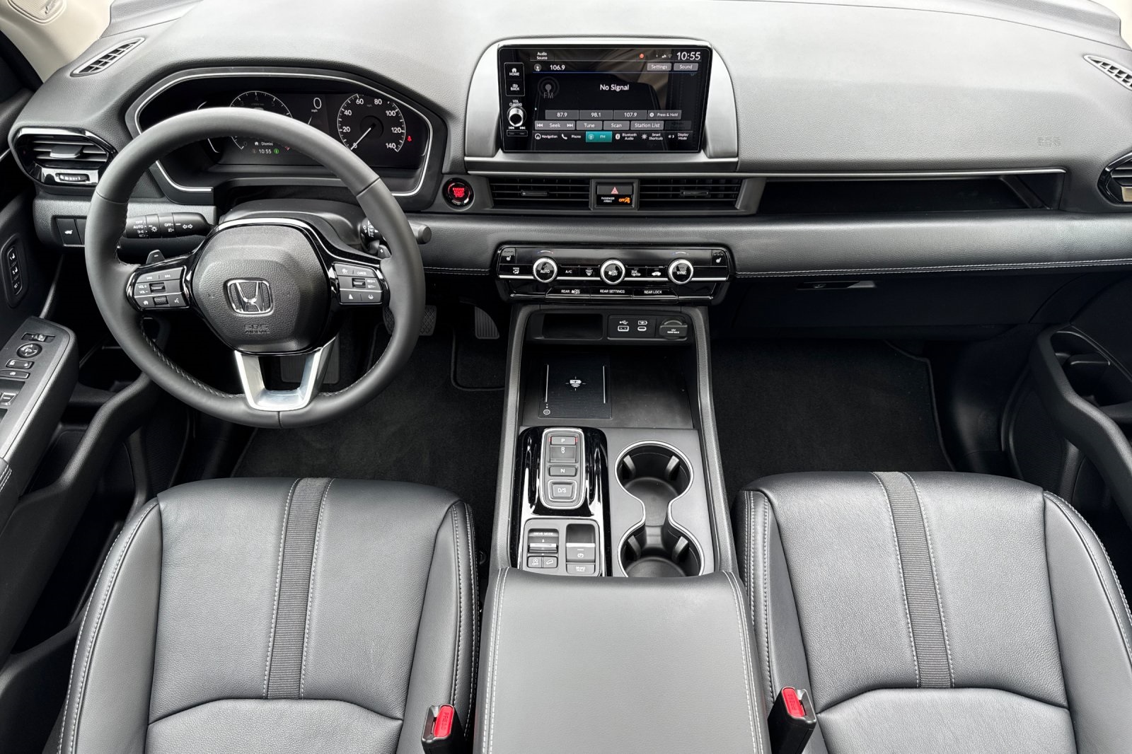 2025 Honda Pilot Touring photo 13