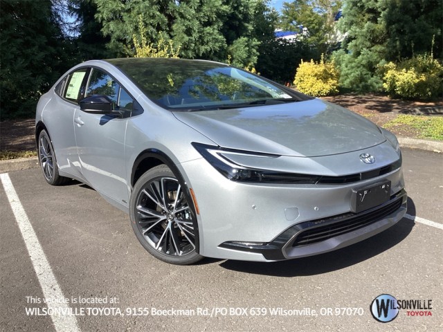 2025 Toyota Prius XLE