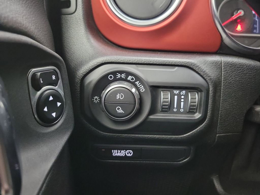 2021 Jeep Gladiator Rubicon photo 13