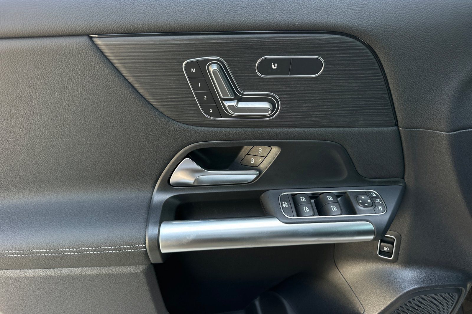 2026 Mercedes Benz GLA 250 photo 19