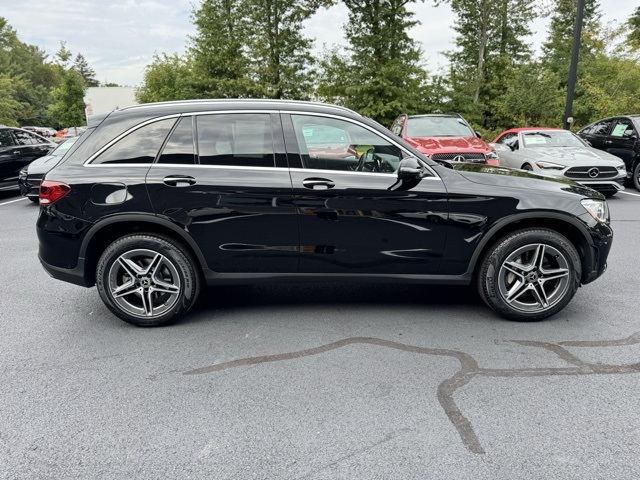2022 Mercedes Benz GLC 300 4MATIC photo 2