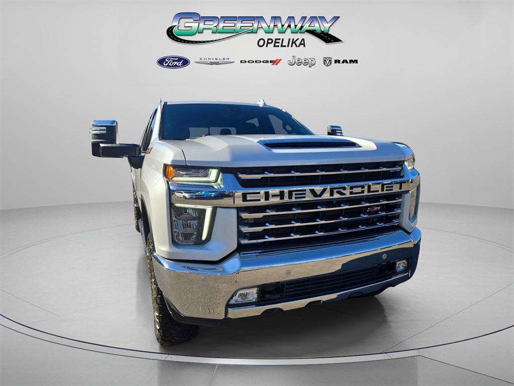2023 Chevrolet Silverado 2500HD LTZ photo 2