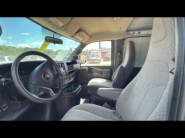 2021 Chevrolet Express Cargo 2500 photo 7