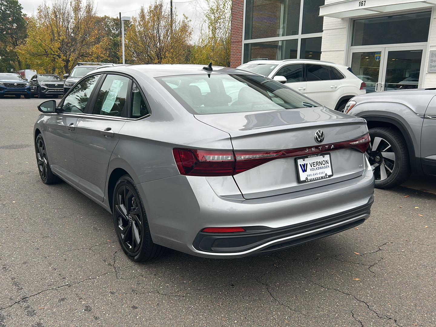 2025 Volkswagen Jetta SE photo 3