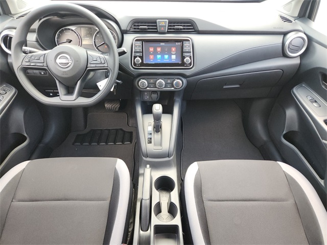 2025 Nissan Versa S photo 9