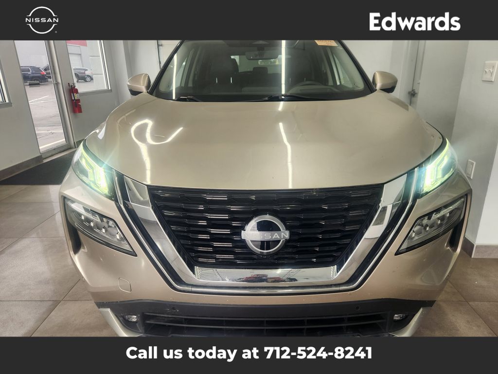 2022 Nissan Rogue Platinum photo 3