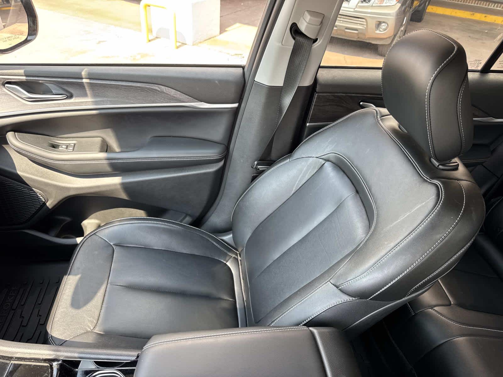 2023 Jeep Grand Cherokee Limited photo 30