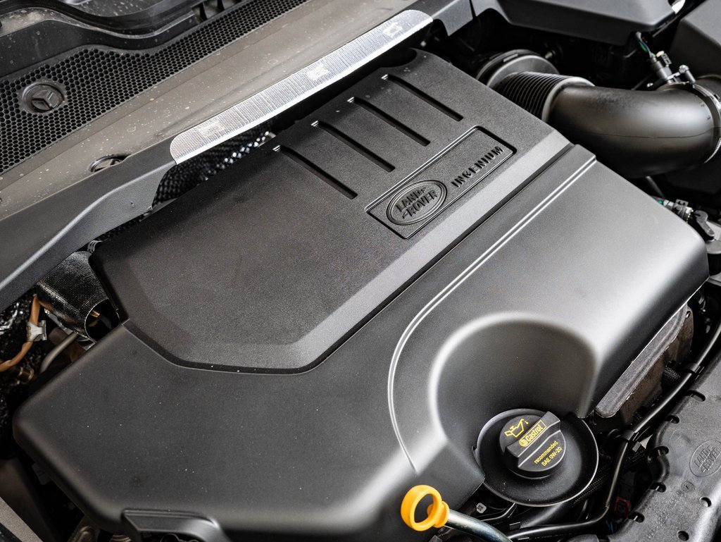 2026 Land Rover Range Rover Evoque Dynamic SE photo 35