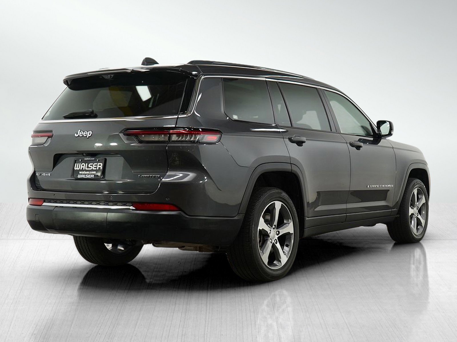 2023 Jeep Grand Cherokee Limited photo 5