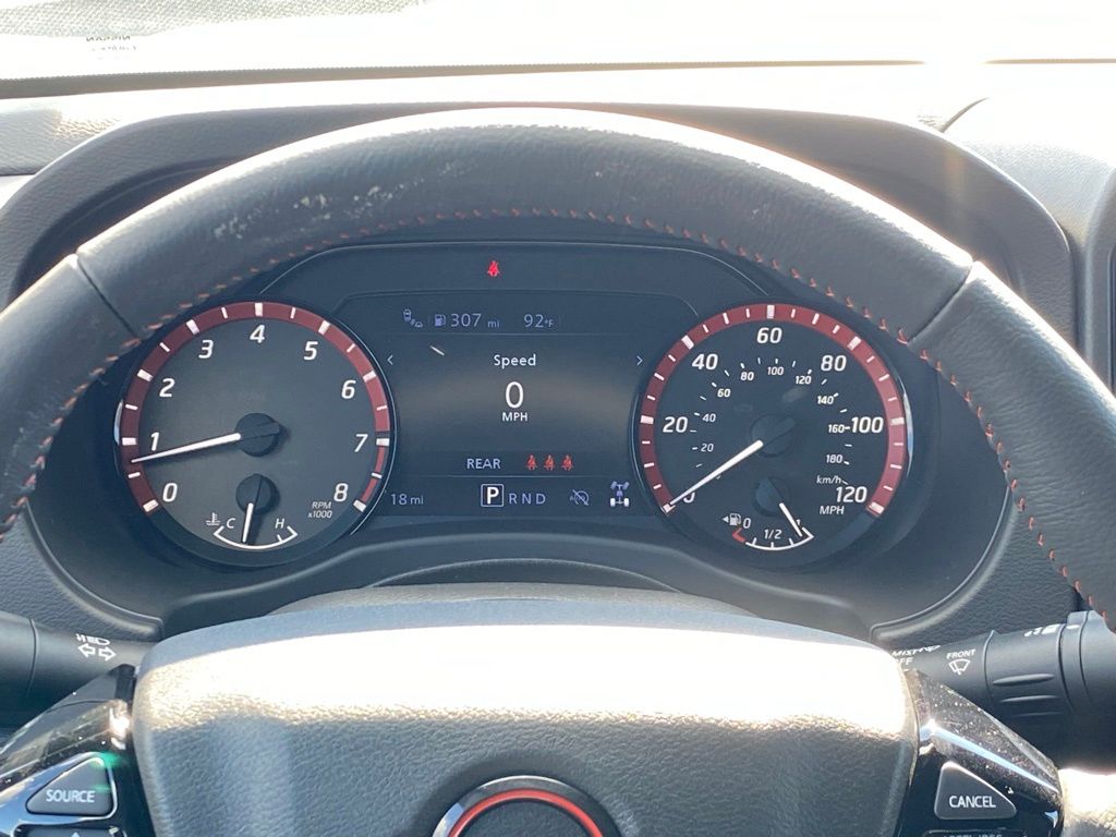 2025 Nissan Frontier PRO-4X photo 19