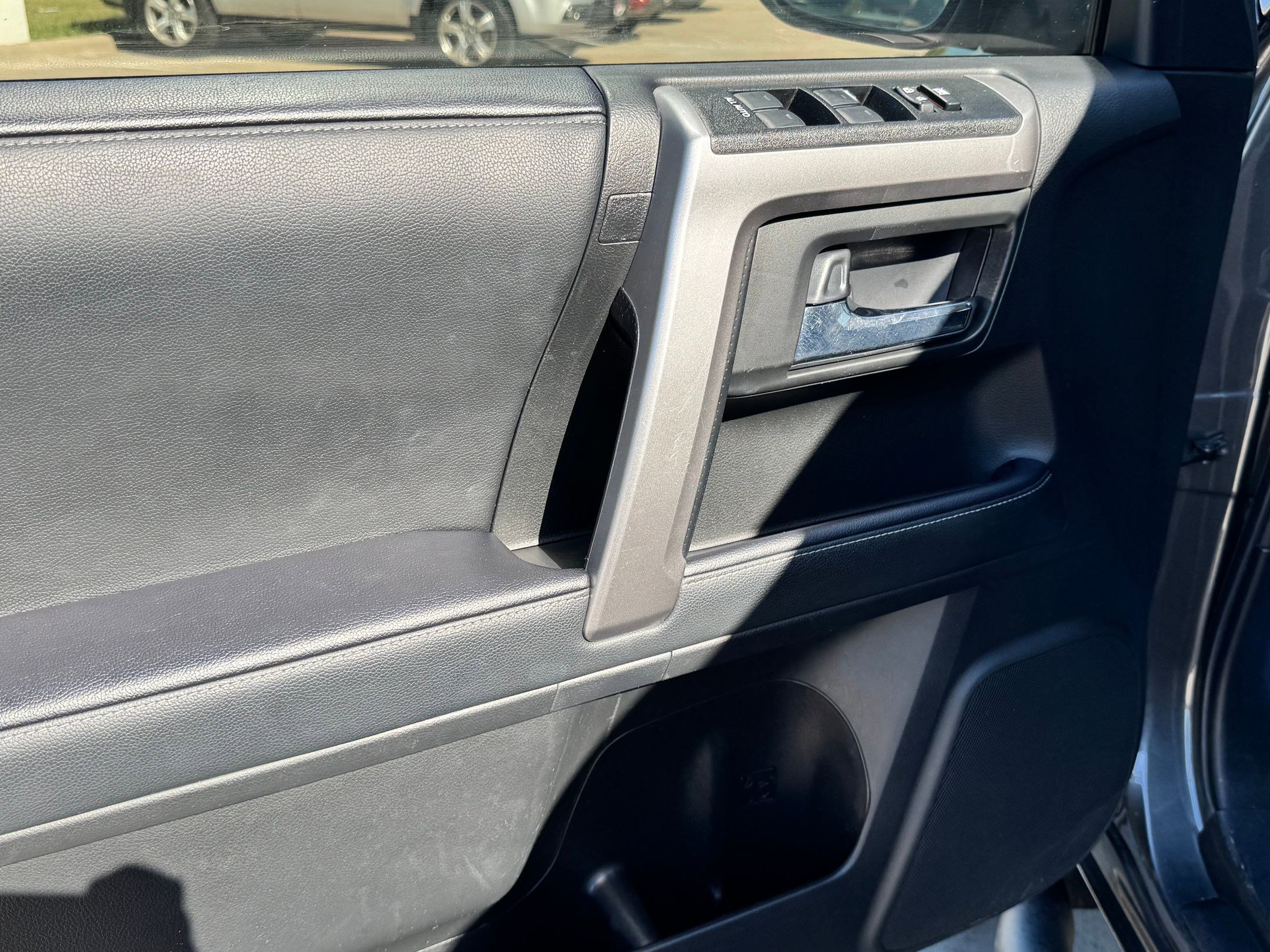 2021 Toyota 4Runner SR5 Premium photo 9