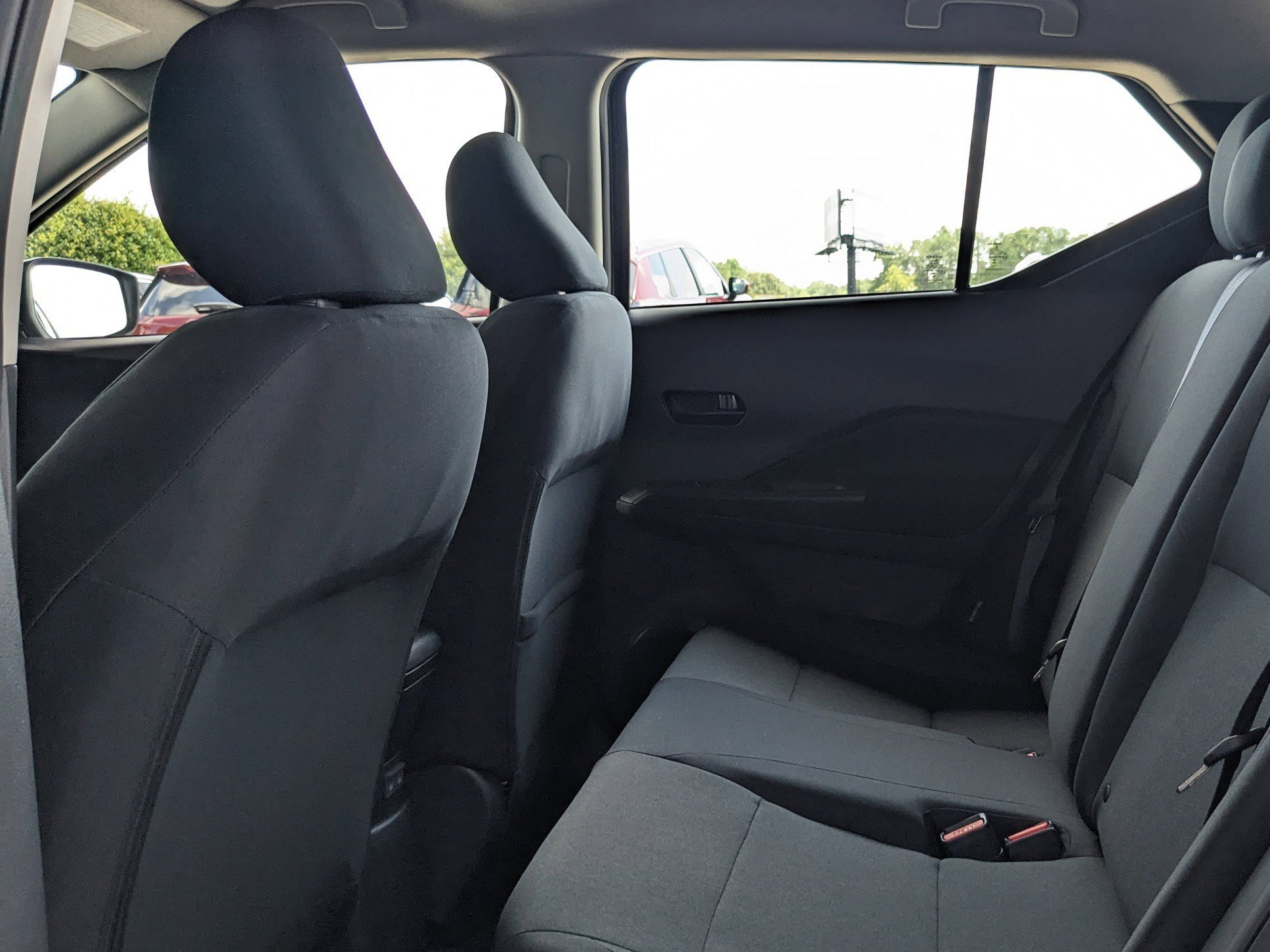 2025 Nissan Kicks Play S photo 5