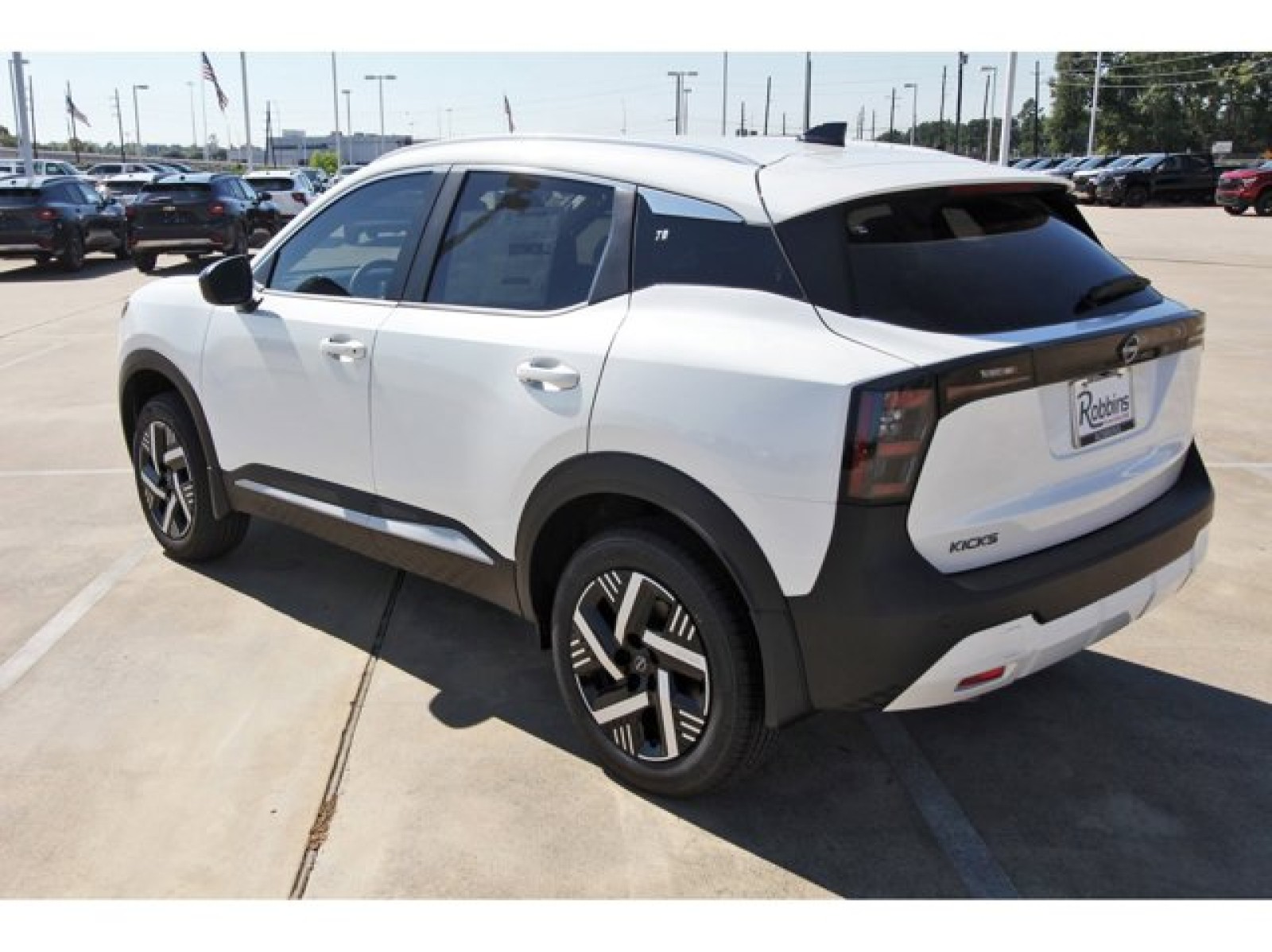 2026 Nissan Kicks SV photo 3