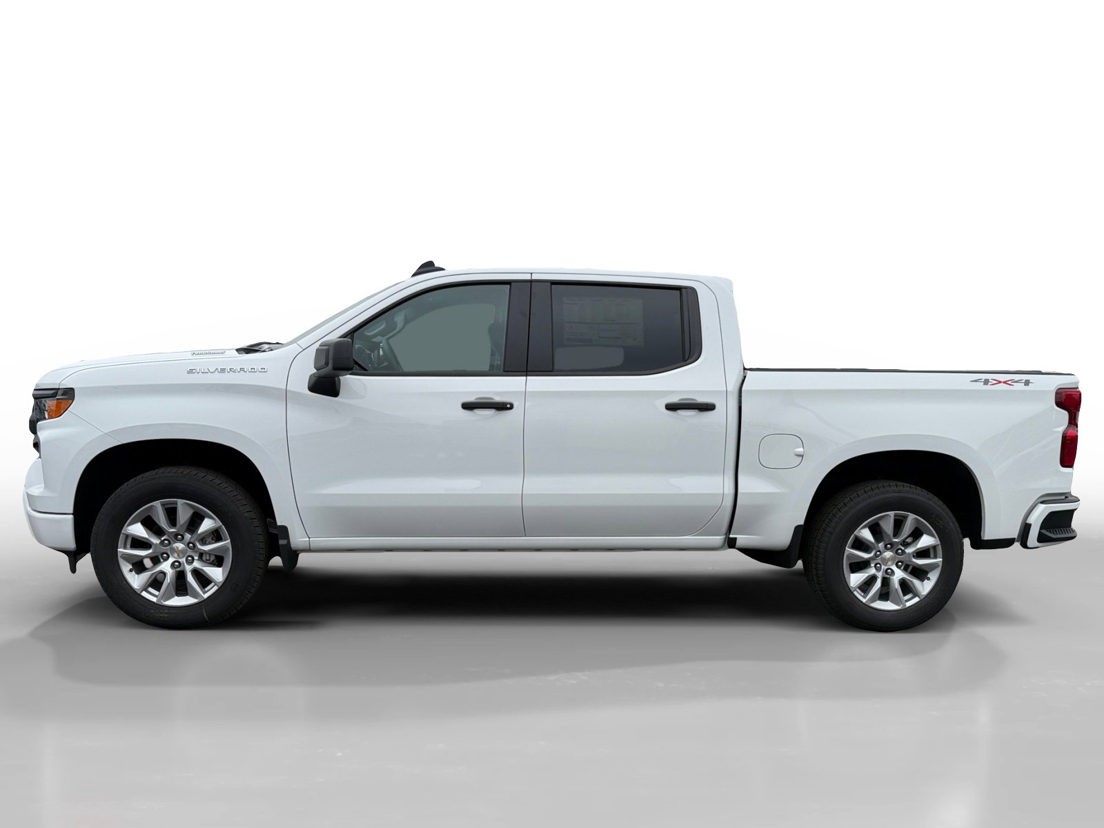 2026 Chevrolet Silverado Custom photo 2