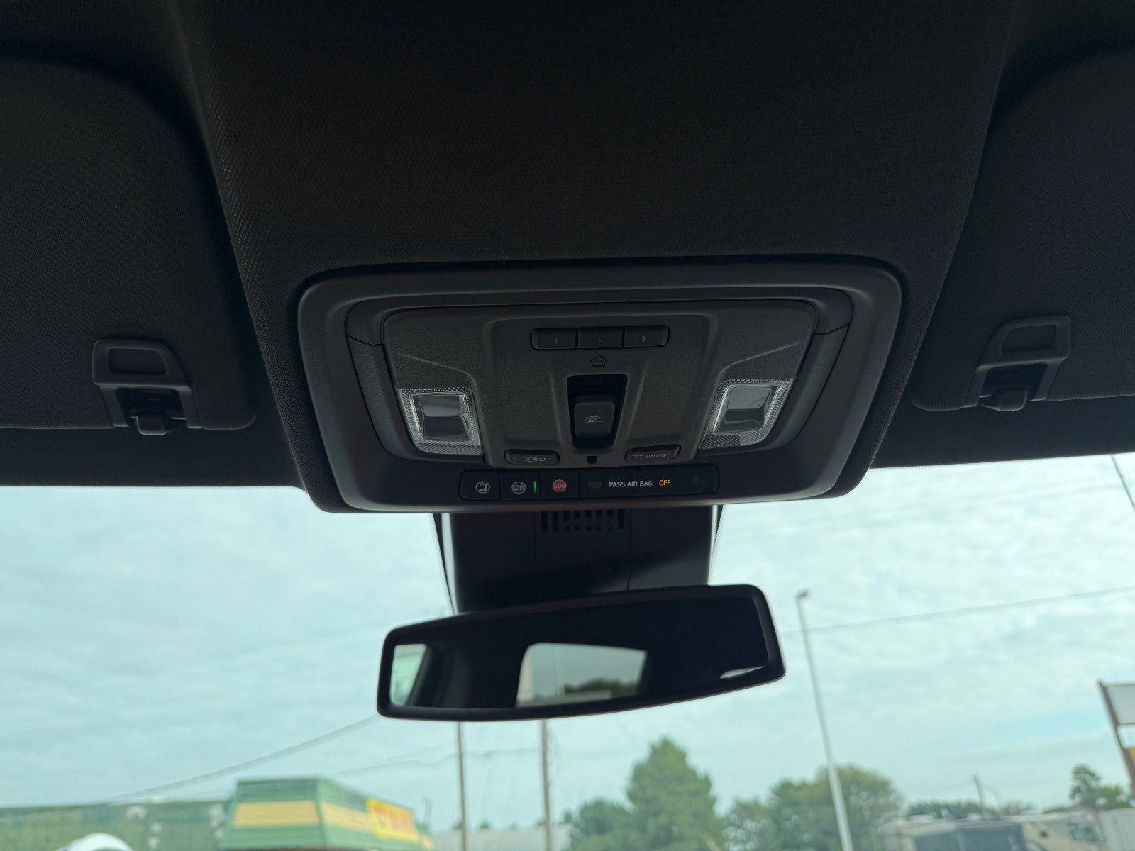 2025 Gmc Sierra 1500 SLT photo 26