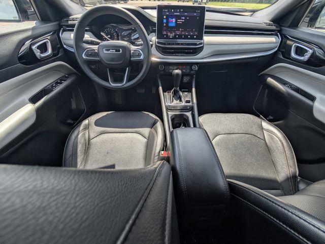 2023 Jeep Compass Limited photo 24