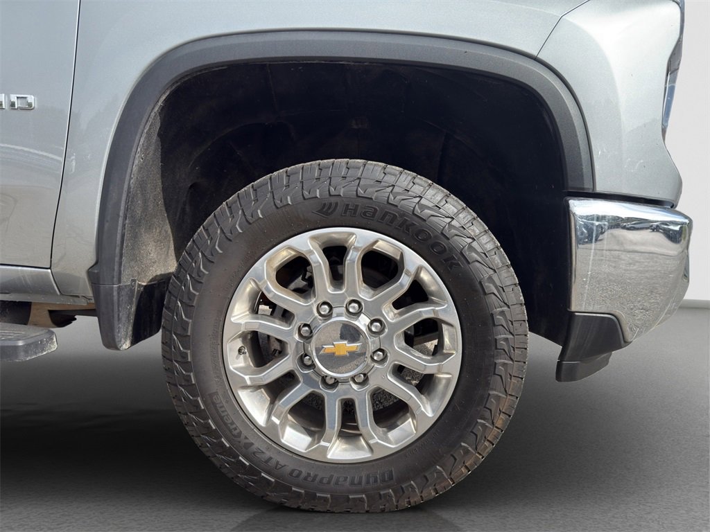 Used 2025 Chevrolet Silverado 3500HD LTZ with VIN 2GC4KUEY9S1105581 for sale in Kansas City