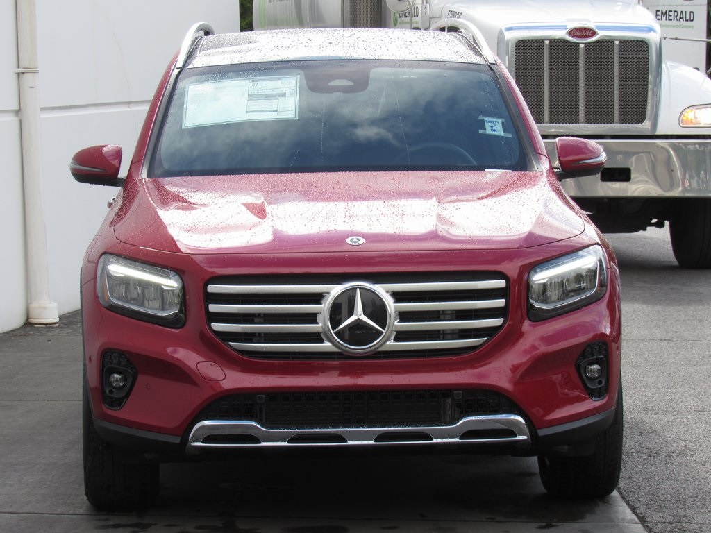 2025 Mercedes Benz GLB 250 4MATIC photo 3