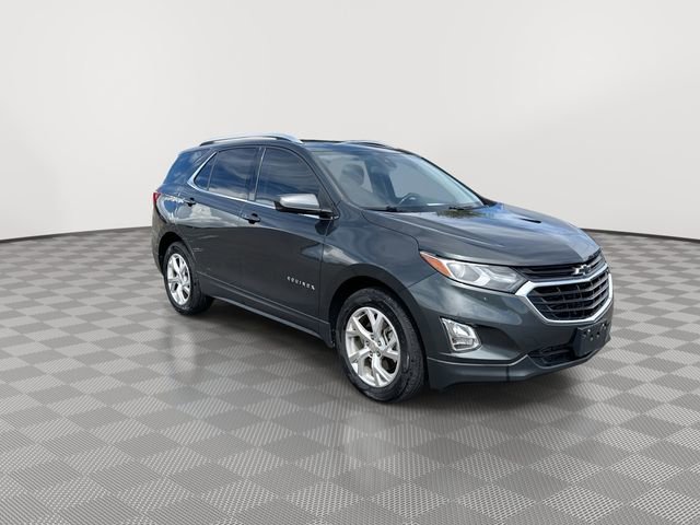 2020 Chevrolet Equinox LT photo 2