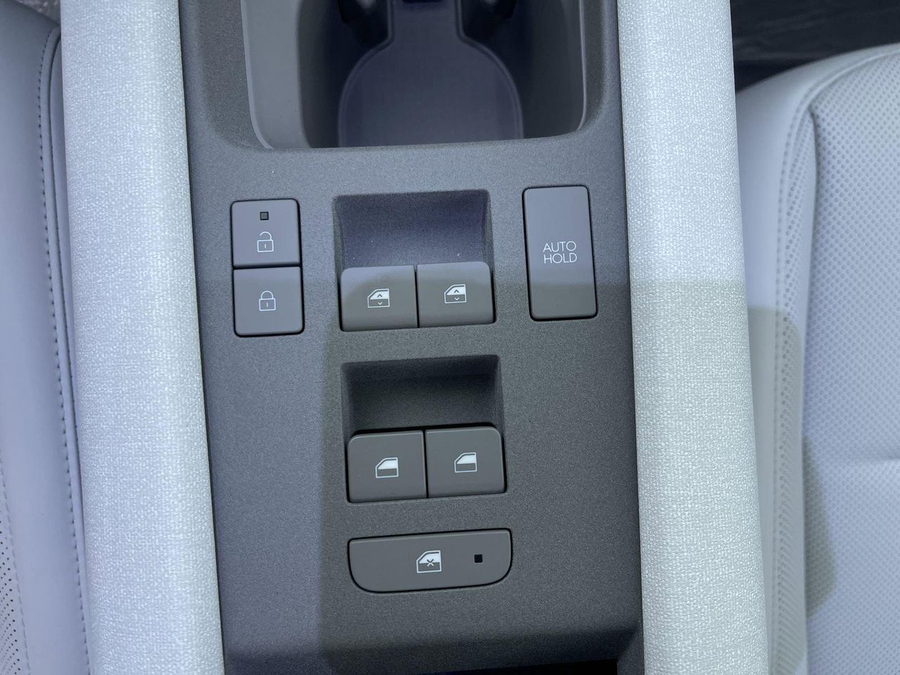 2025 Hyundai Ioniq 6 SEL photo 19