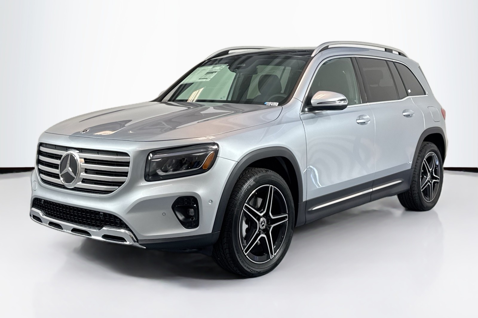 2026 Mercedes-Benz GLB GLB 250's photo