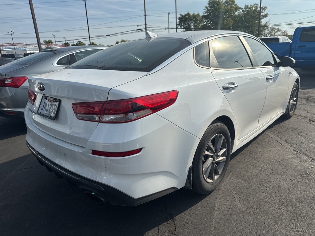 2020 Kia Optima LX photo 5