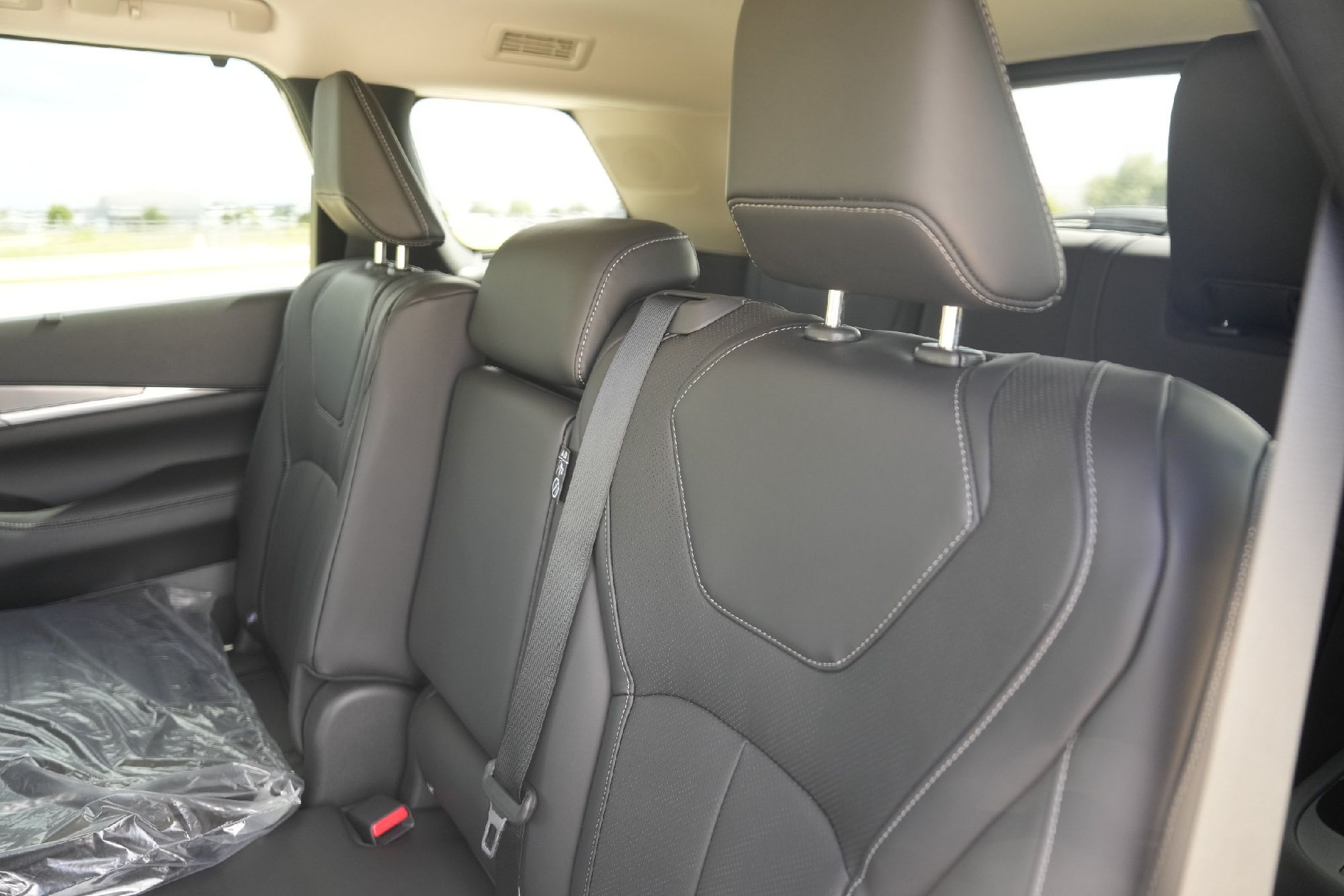 2026 Infiniti QX60 Luxe AWD photo 18