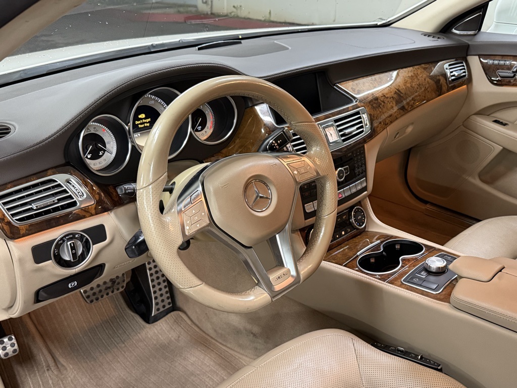2012 Mercedes Benz CLS 550 photo 2